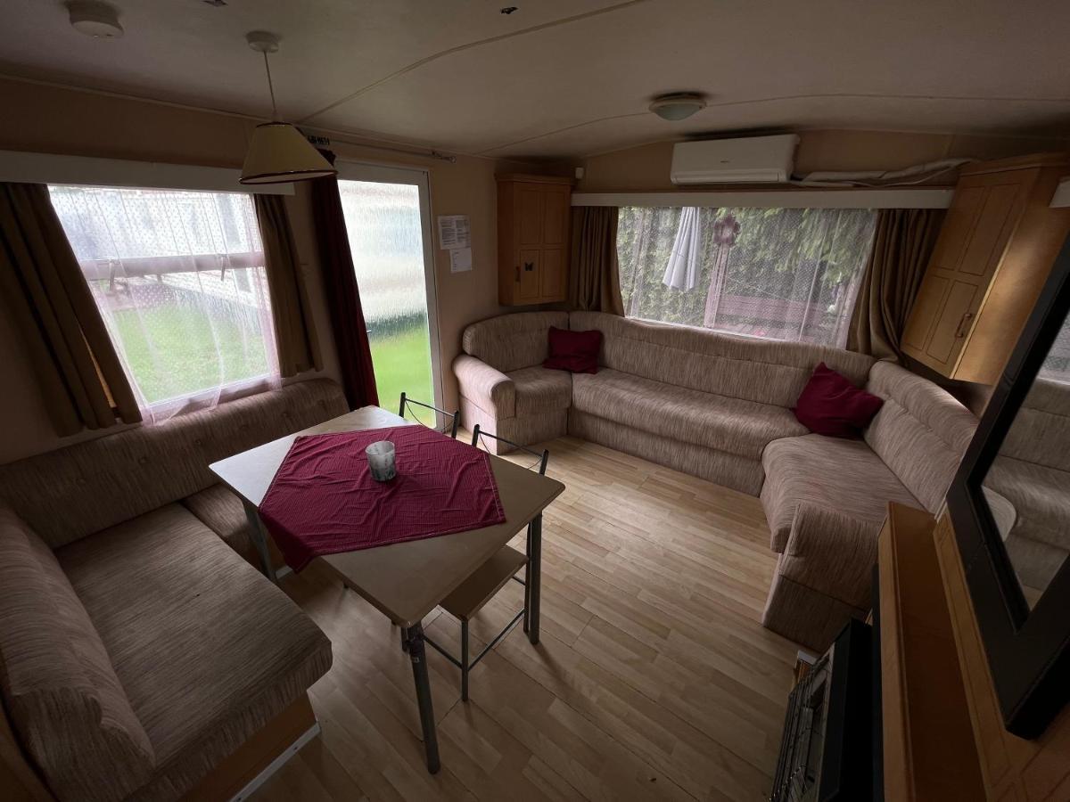 Апартаменти Autocamp Free Star - Mobilheimy Страхотін Екстер'єр фото