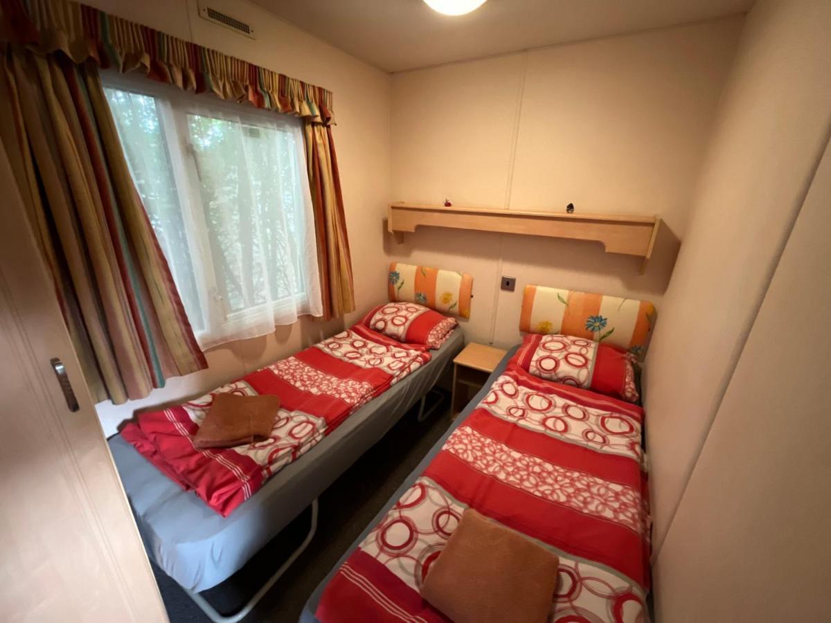 Апартаменти Autocamp Free Star - Mobilheimy Страхотін Екстер'єр фото